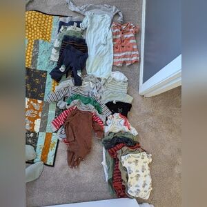 Bundle of 28 pieces of boys clothing 0-9 months